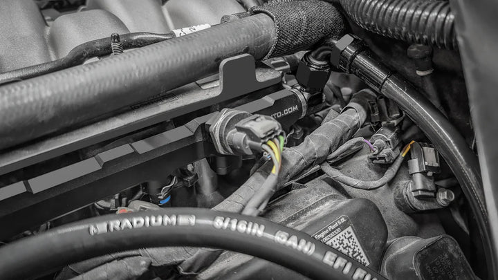 Radium Engineering 2018+ Ford Mustang Fuel Hanger Plumbing Kit - Microglass Filter Vehicles &amp; Parts Radium engineering